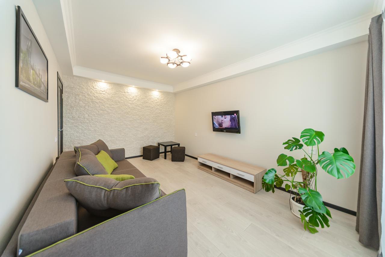 ARTAL Apartment on Iordanskaya 22 Kiev Exteriör bild