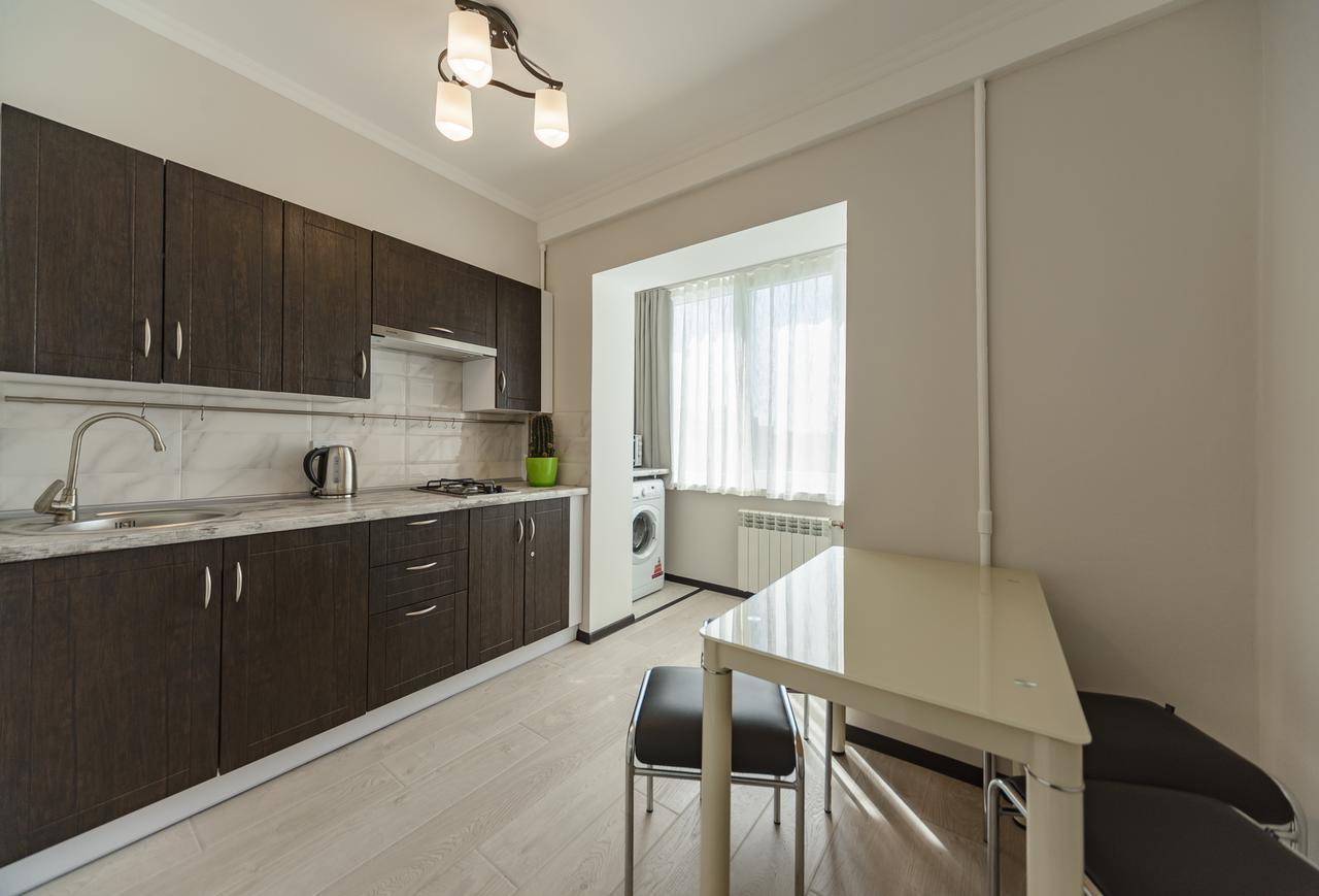 ARTAL Apartment on Iordanskaya 22 Kiev Exteriör bild