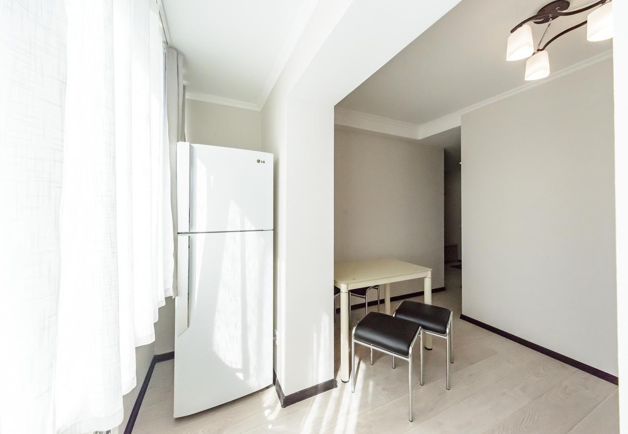 ARTAL Apartment on Iordanskaya 22 Kiev Exteriör bild
